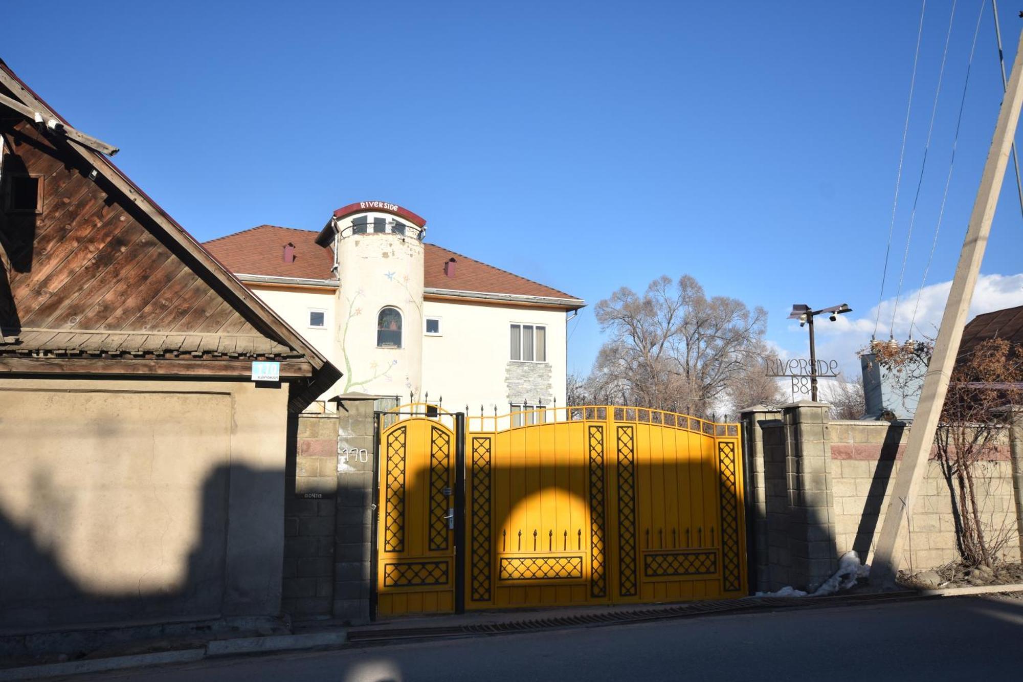 Riverside Karakol Extérieur photo
