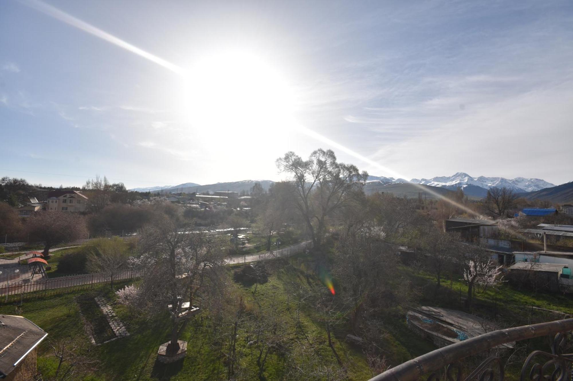 Riverside Karakol Extérieur photo
