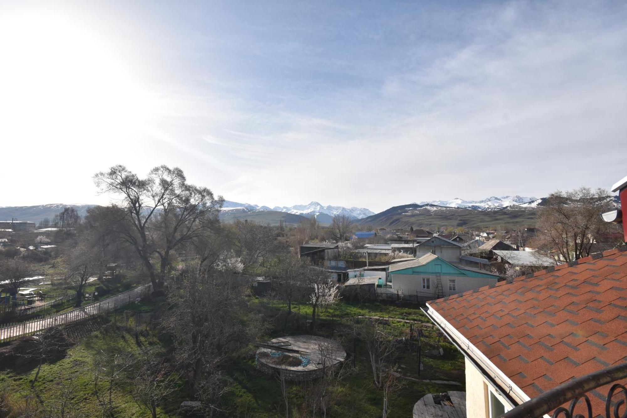 Riverside Karakol Extérieur photo